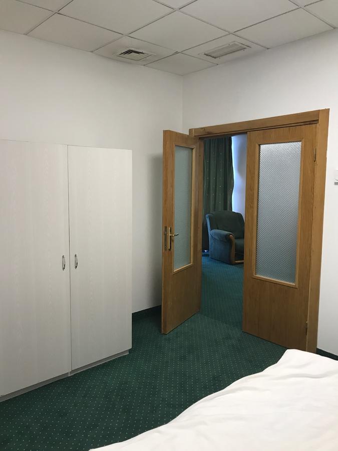 Apartament In Regim Hotelier 바커우 외부 사진