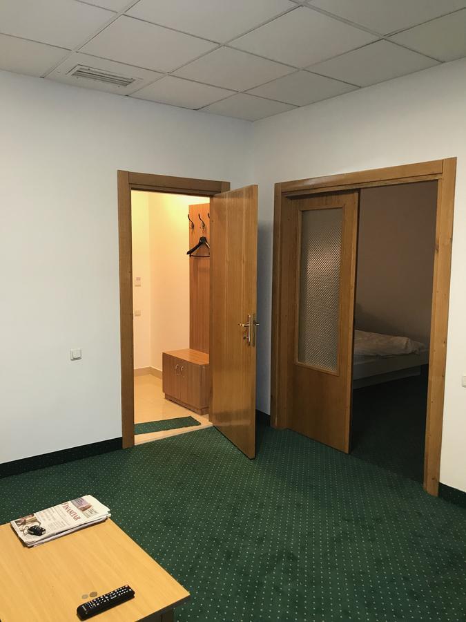 Apartament In Regim Hotelier 바커우 외부 사진