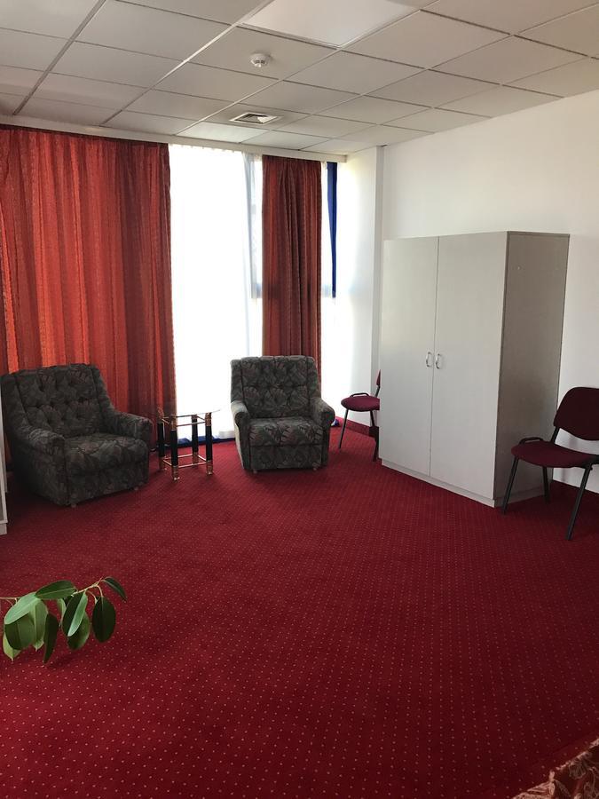 Apartament In Regim Hotelier 바커우 외부 사진