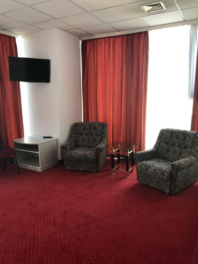 Apartament In Regim Hotelier 바커우 외부 사진