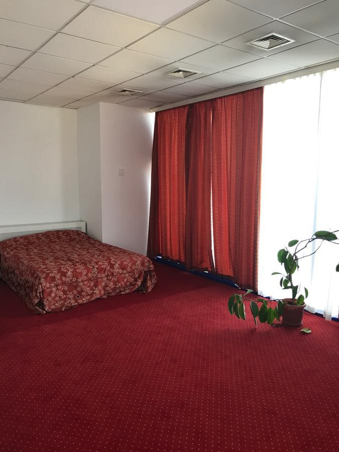 Apartament In Regim Hotelier 바커우 외부 사진